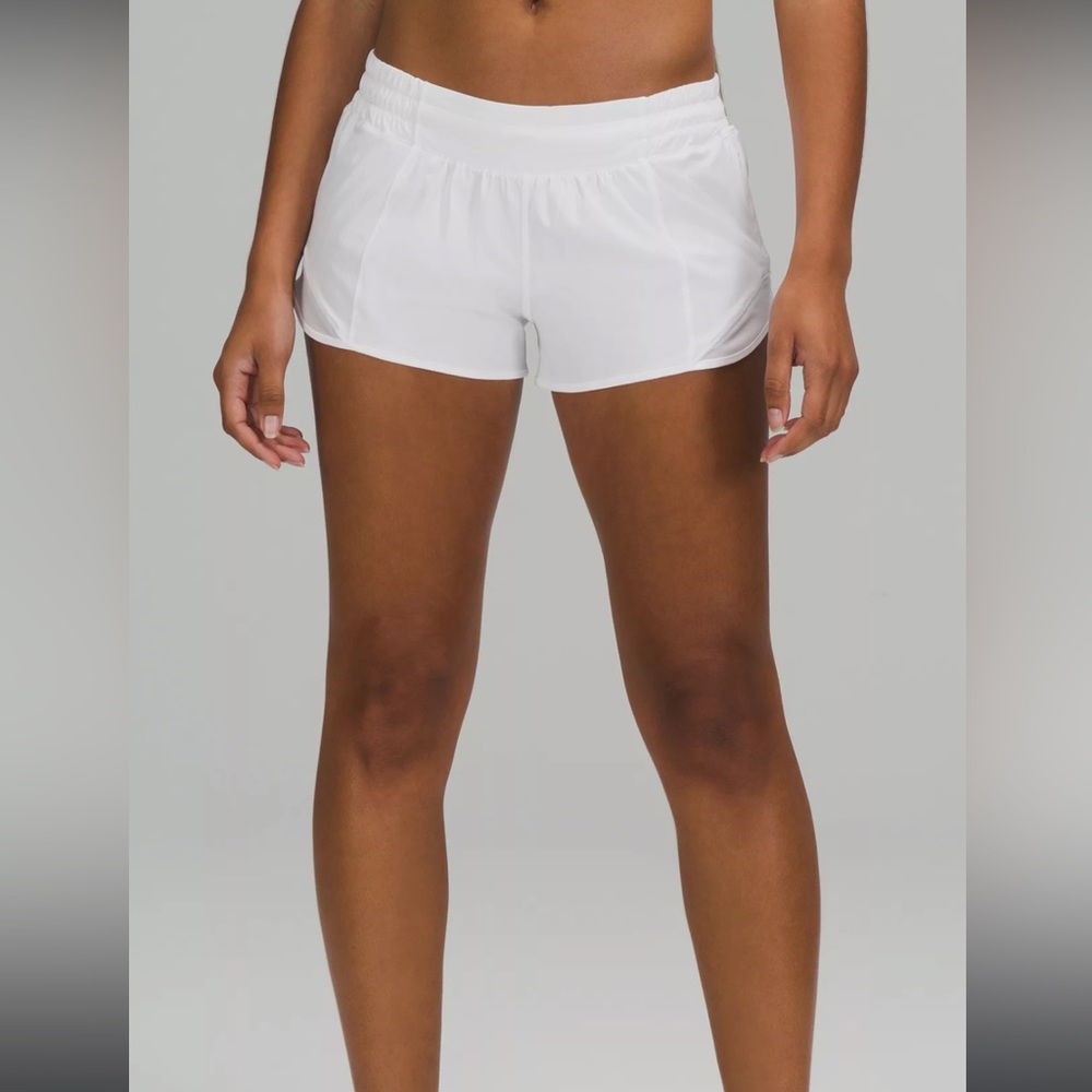 Lululemon Hottie Hot shorts white